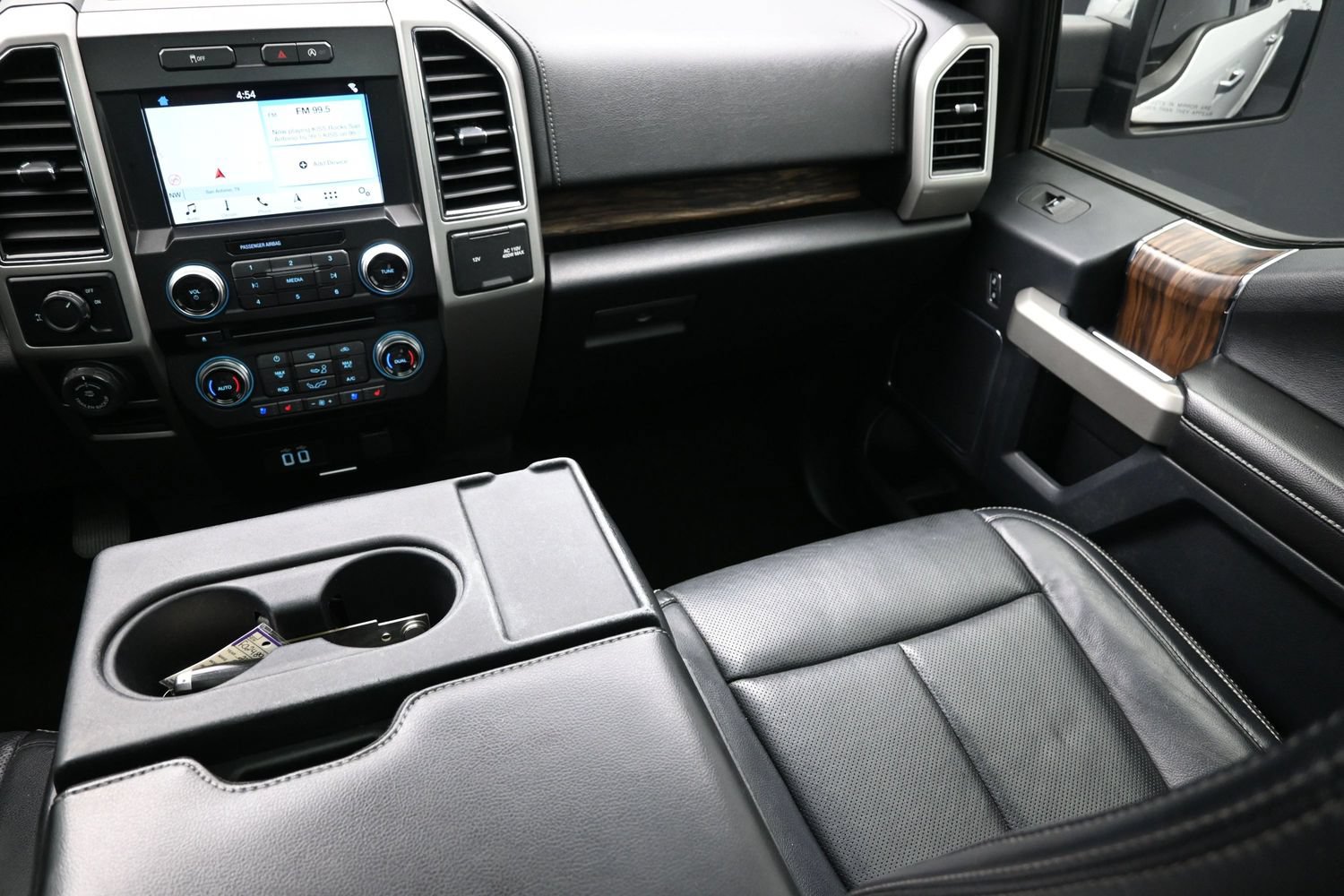 Used 2018 Ford F150 Lariat RWD image 38