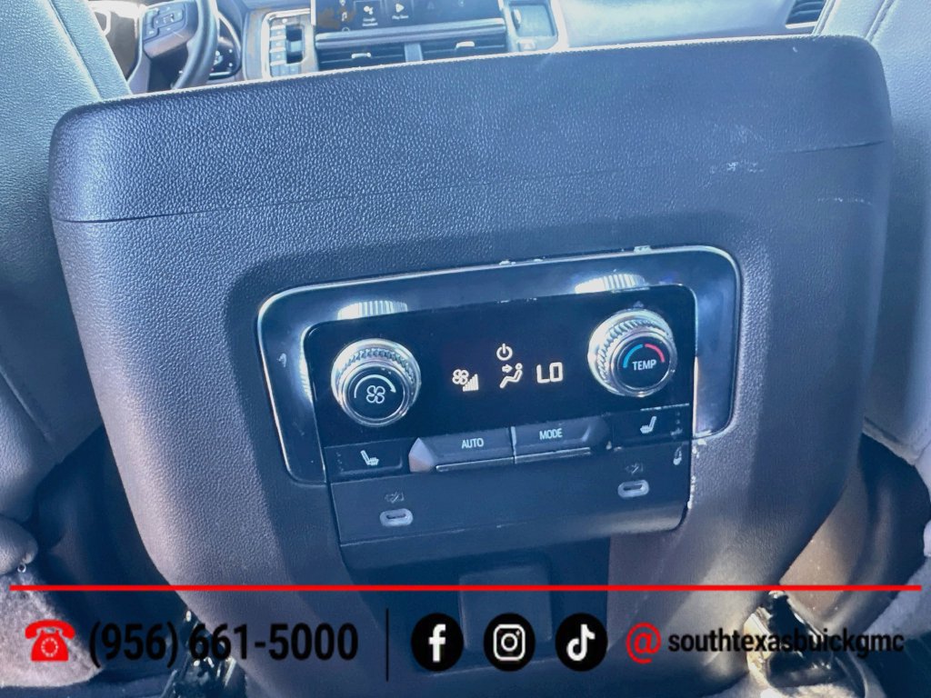 Used 2024 GMC Yukon SLT w/ SLT Luxury Package RWD image 24