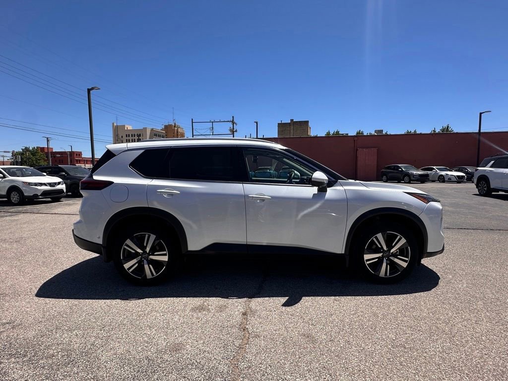 Certified 2024 Nissan Rogue SL w/ SL Premium Package FWD image 11