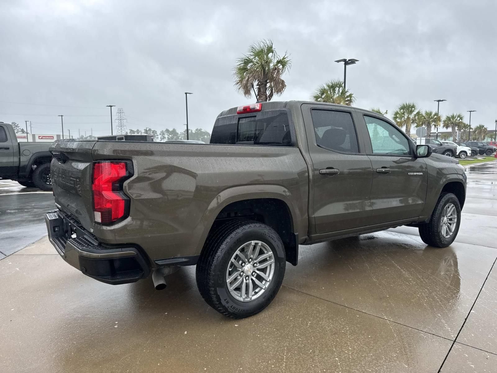 Used 2024 Chevrolet Colorado LT w/ LT Convenience Package RWD image 7