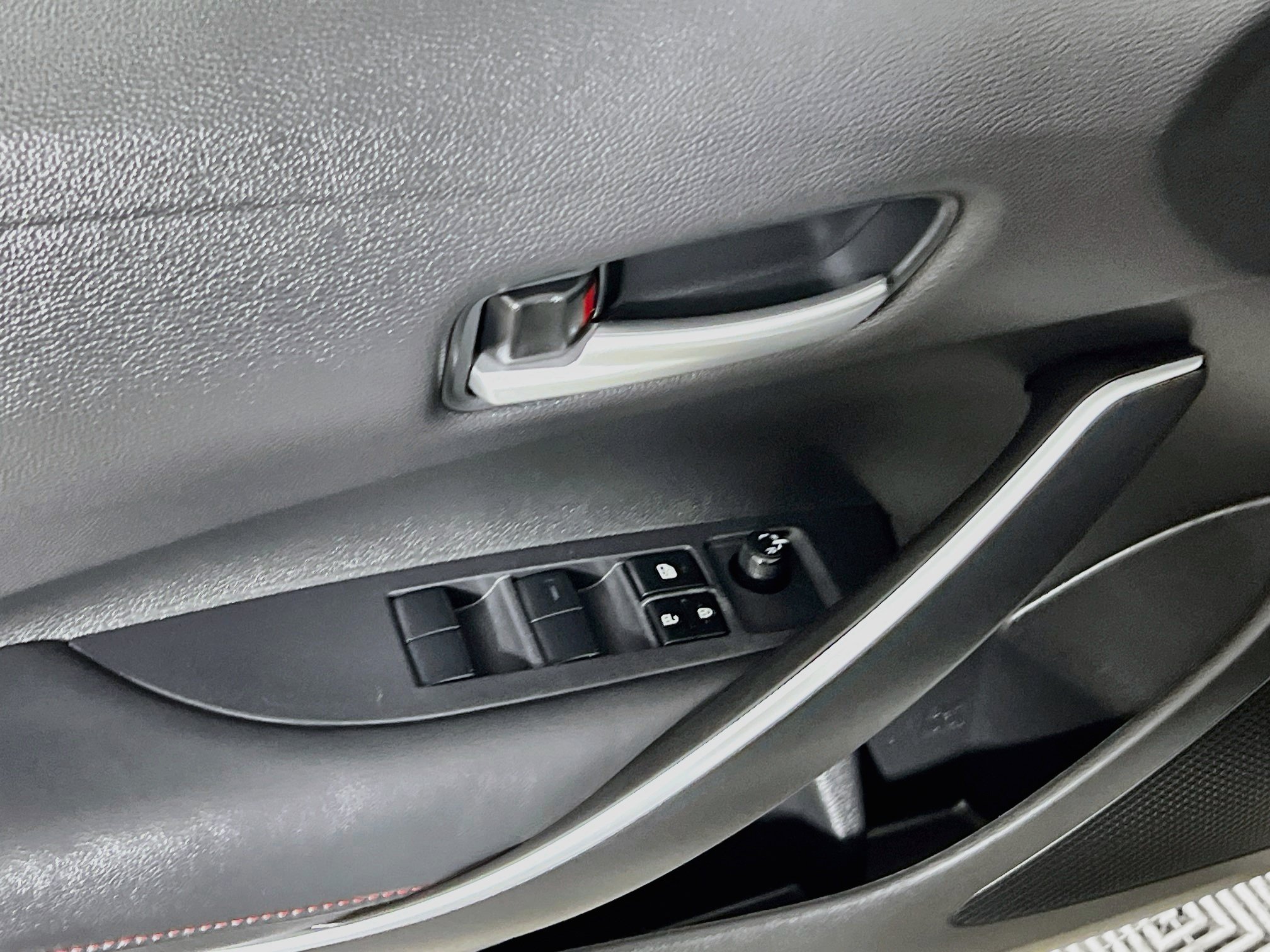 Used 2023 Toyota Corolla SE FWD image 17