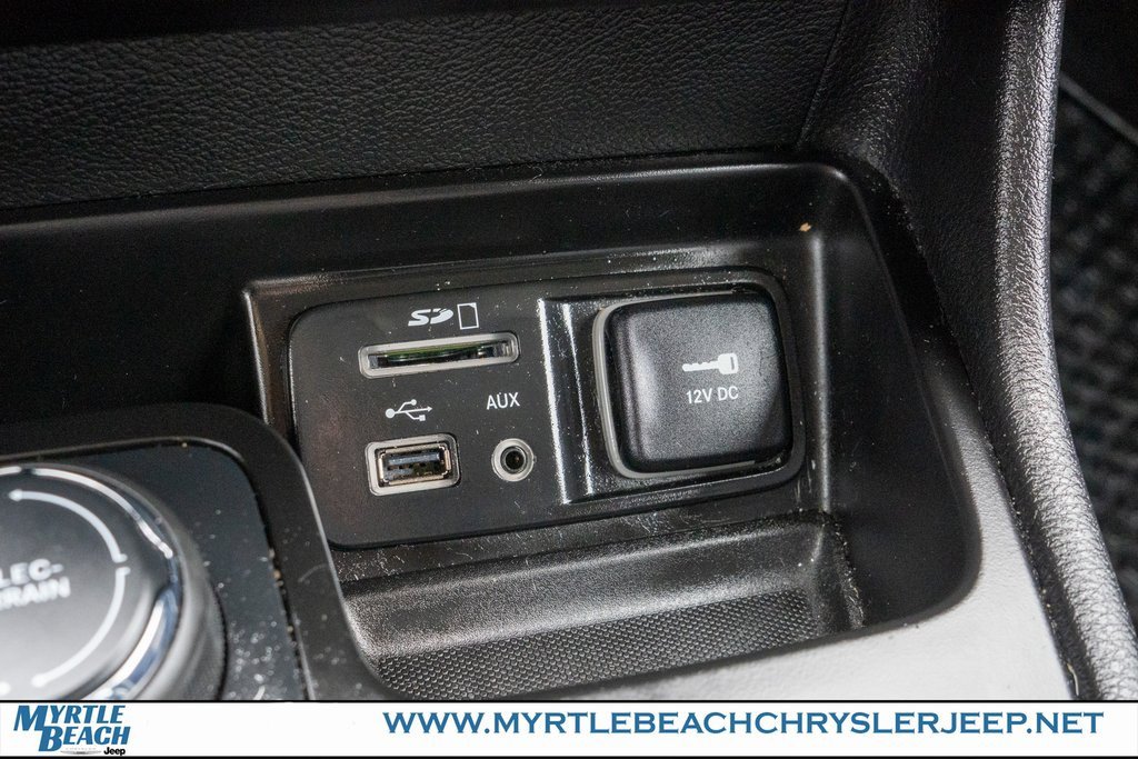 Used 2017 Jeep Cherokee Latitude w/ True North Edition image 22