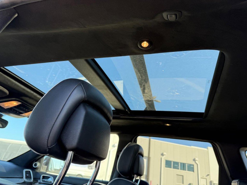 Used 2019 Jeep Grand Cherokee Summit image 11