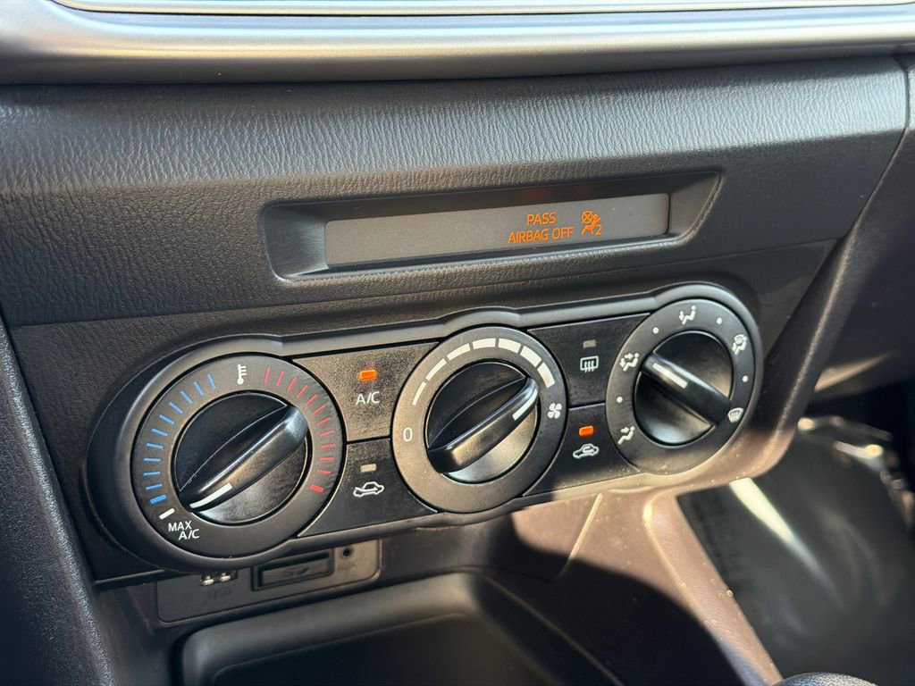 Used 2017 MAZDA MAZDA3 Sport image 22