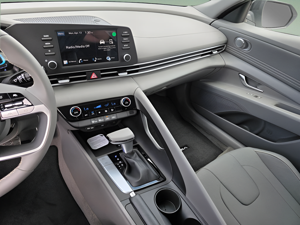 New 2026 Hyundai Elantra Sport FWD image 17