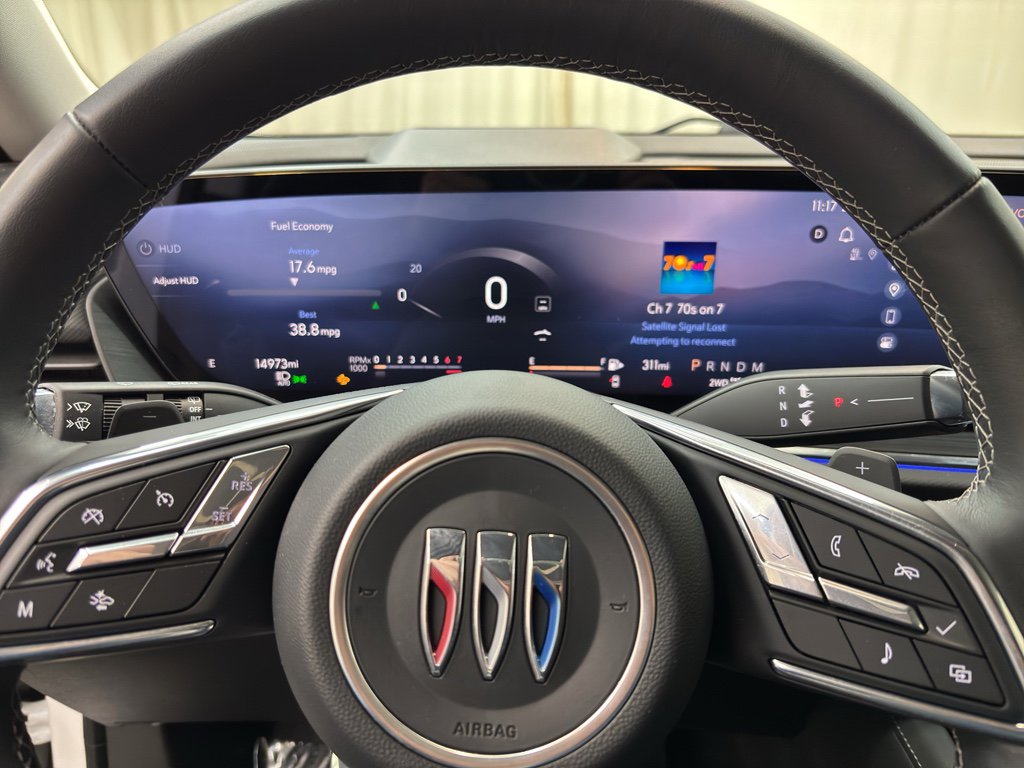 Used 2025 Buick Envision Preferred image 17