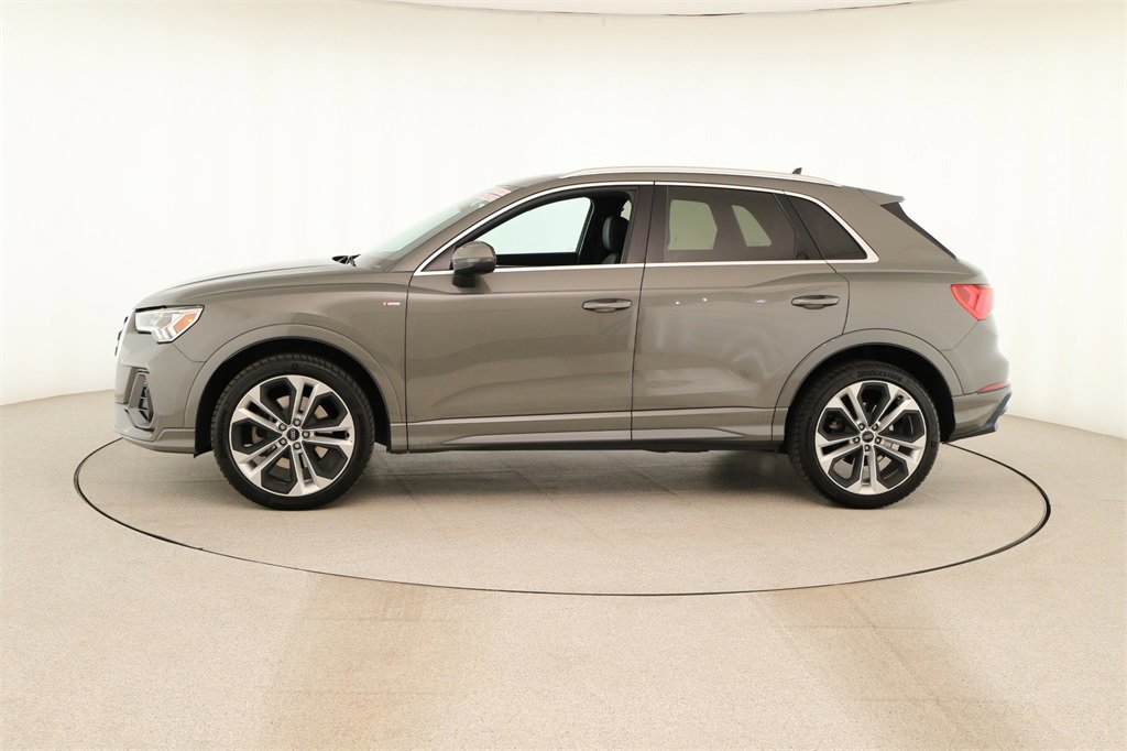 Used 2020 Audi Q3 2.0T Premium Plus w/ Premium Plus Package image 2