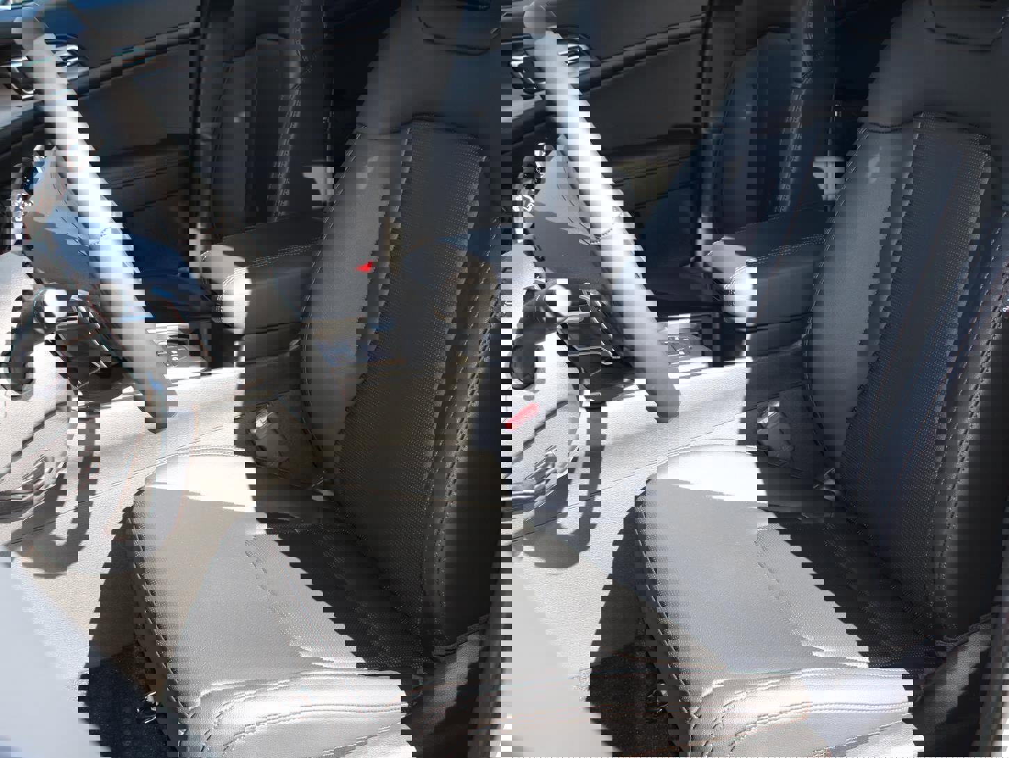 New 2026 Kia Sportage EX w/ EX Panoramic Sunroof Package image 15