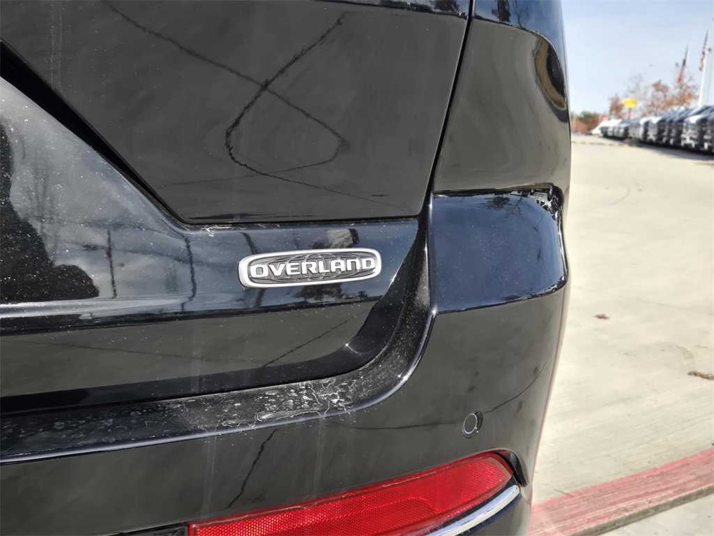 New 2025 Jeep Grand Cherokee Overland w/ Luxury Tech Group IV image 5