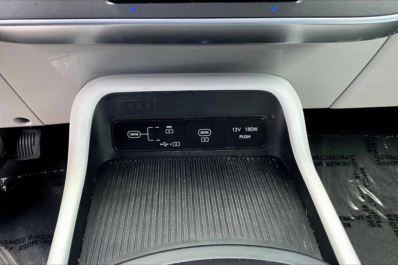 Used 2025 Hyundai Kona SEL AWD/4WD image 25