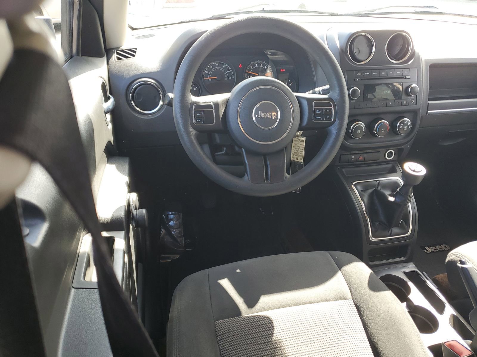 Used 2014 Jeep Patriot Sport FWD image 9