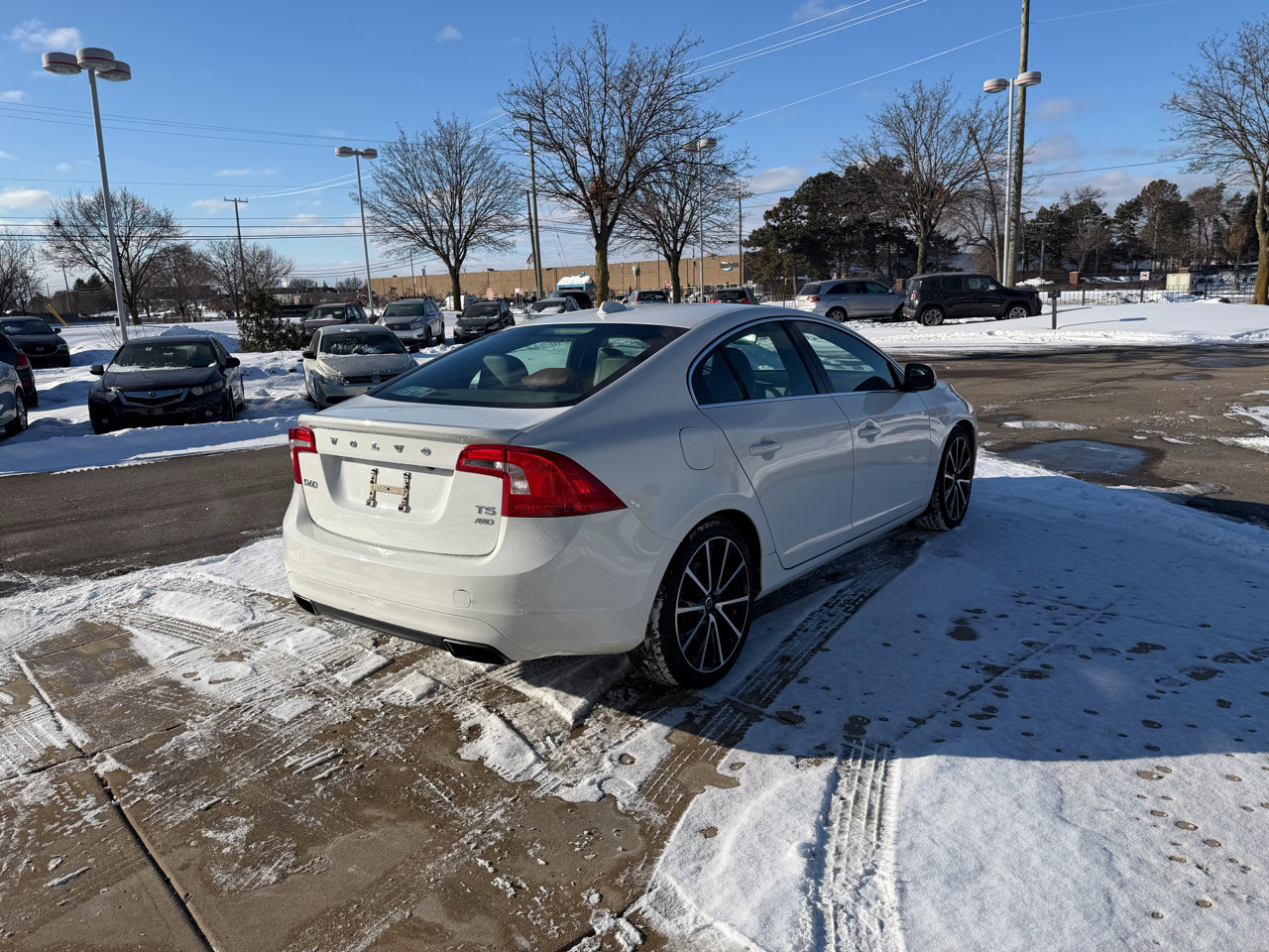 Used 2016 Volvo S60 T5 Premier image 5