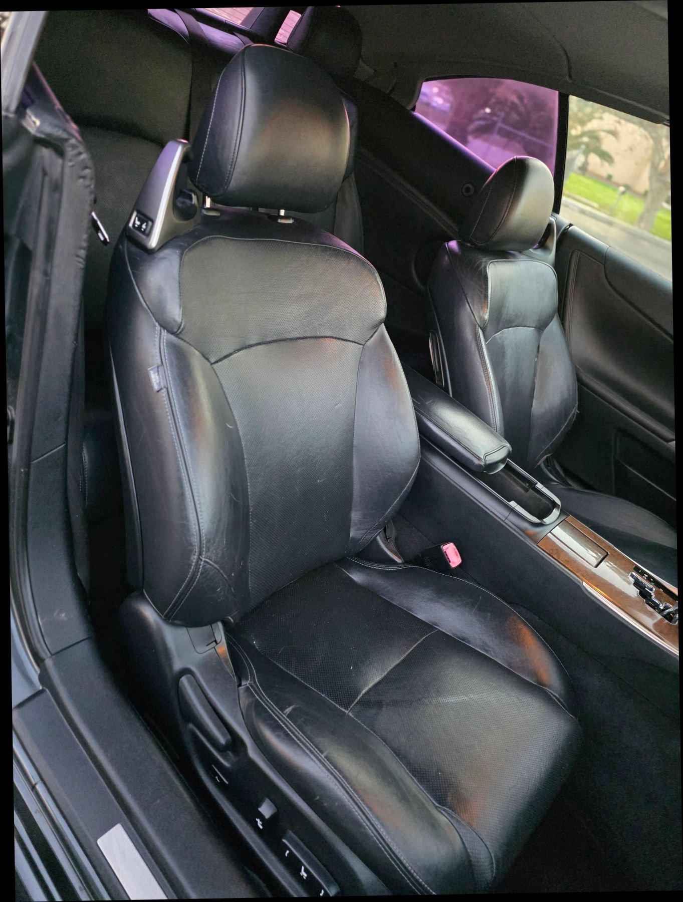 Used 2010 Lexus IS 350C RWD image 11