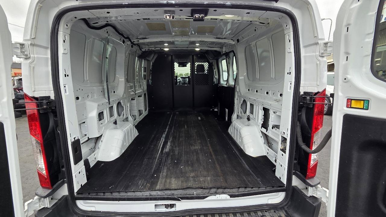 Used 2018 Ford Transit 250 130 Low Roof w/ Exterior Upgrade Package image 16
