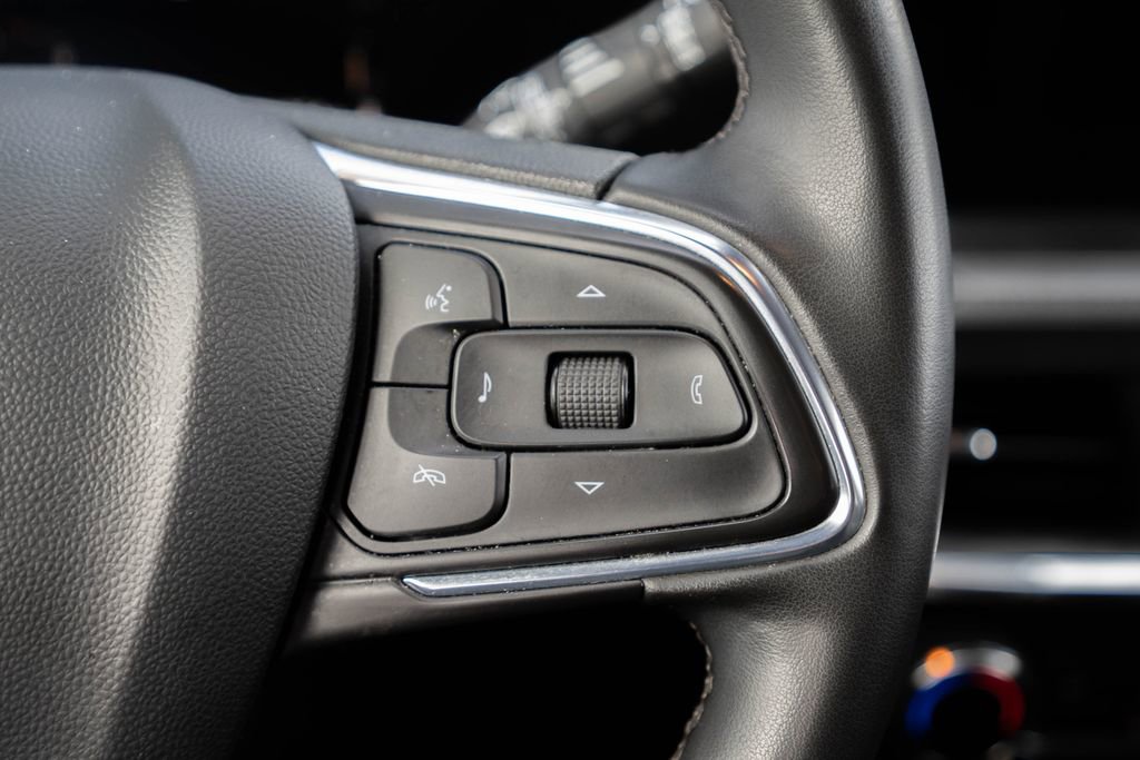 Used 2024 Buick Encore GX Sport Touring image 17