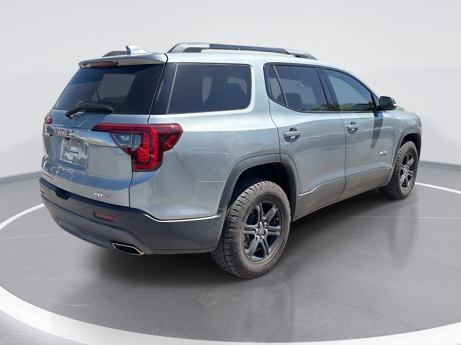 Used 2023 GMC Acadia AT4 w/ Technology Package image 8