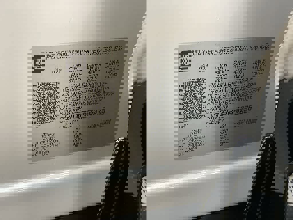 Used 2024 Chevrolet Equinox EV RS image 29