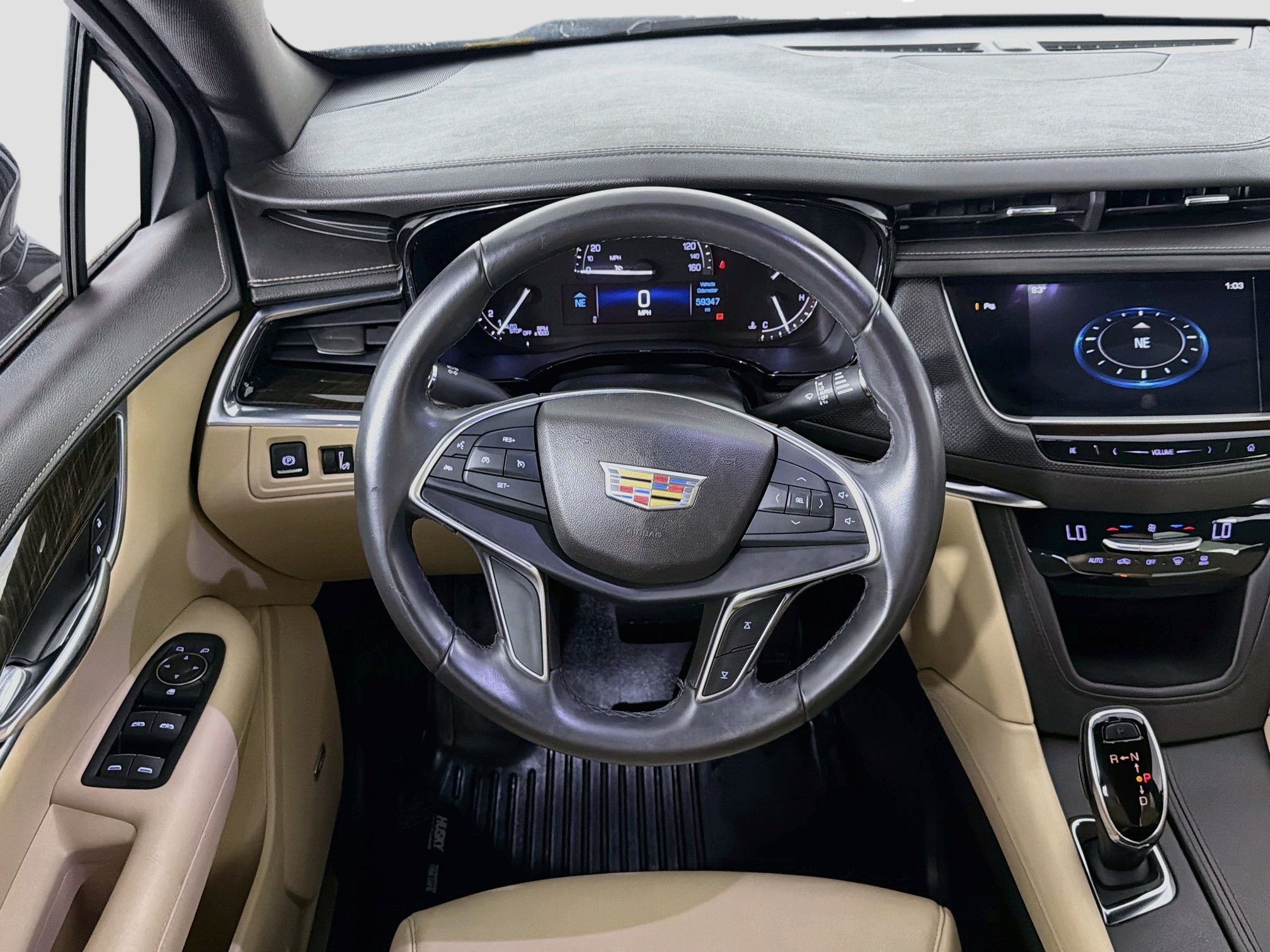 Used 2018 Cadillac XT5 FWD image 17