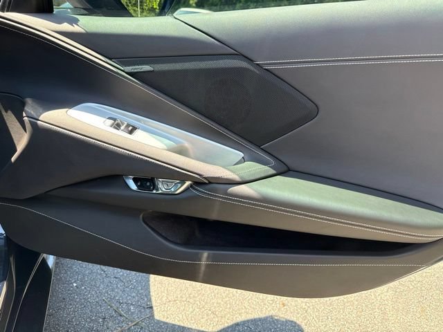 Used 2021 Chevrolet Corvette Stingray Coupe w/ Z51 Performance Package RWD image 22