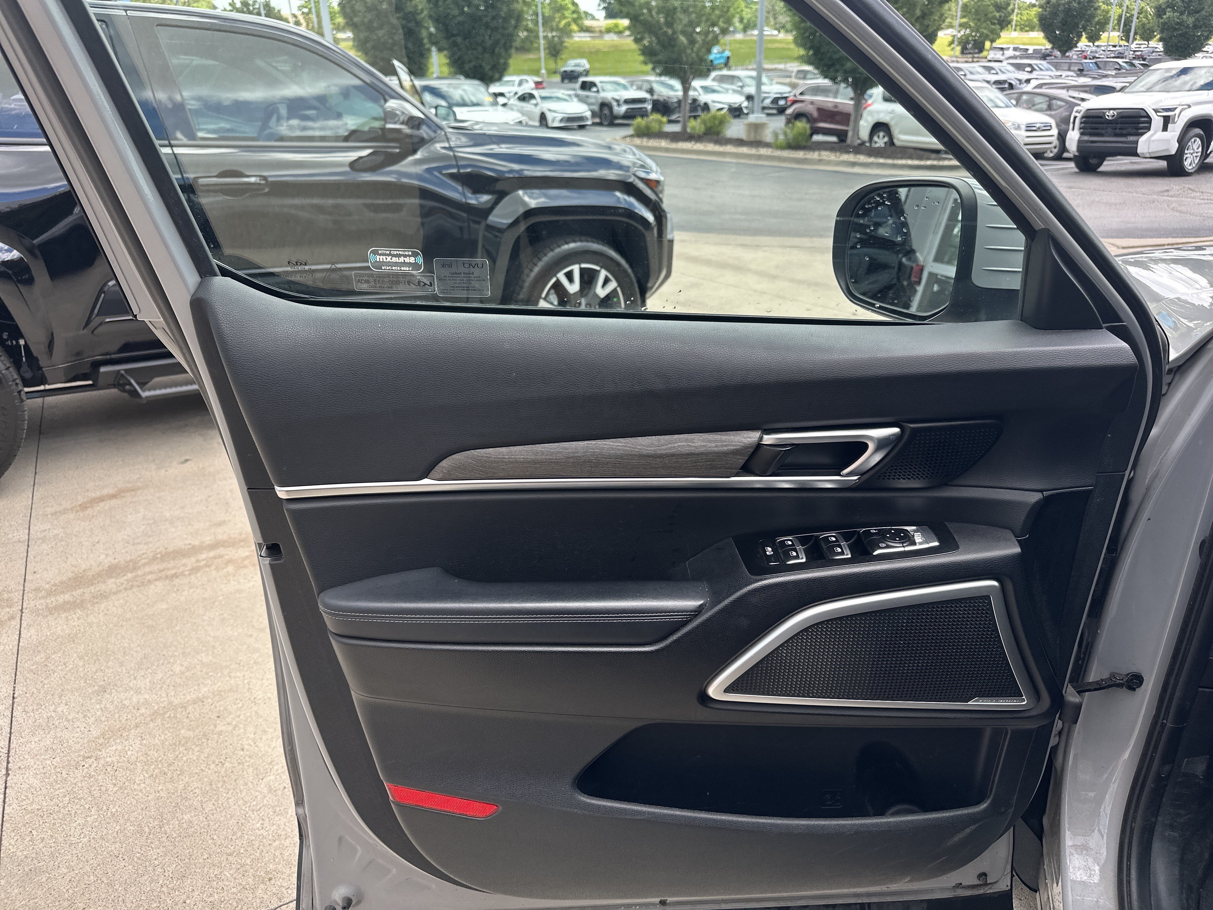 Used 2022 Kia Telluride EX w/ EX Premium Package AWD/4WD image 13