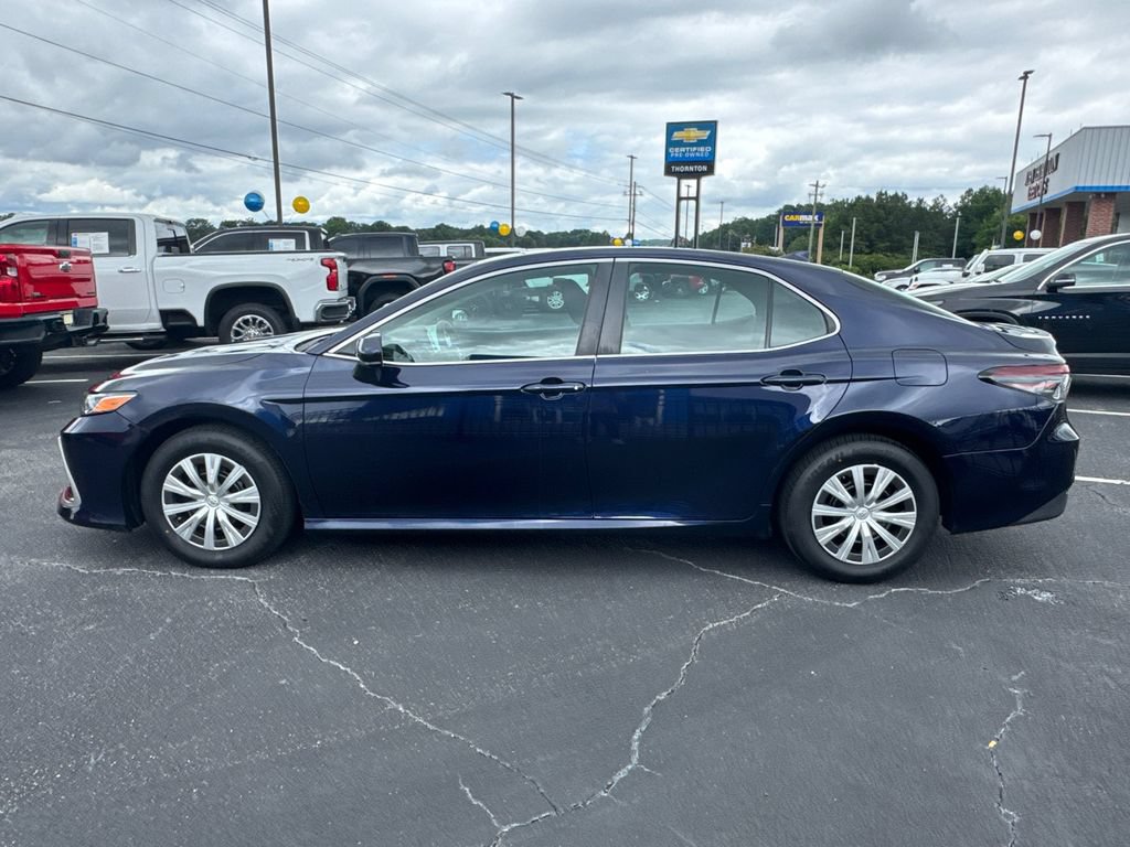 Used 2022 Toyota Camry LE FWD image 9