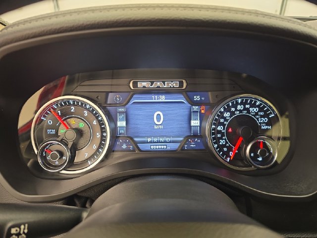Used 2019 RAM 1500 Laramie AWD/4WD image 32