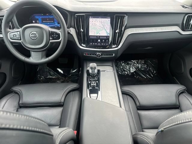 Certified 2024 Volvo V60 B5 Cross Country Ultimate w/ Protection Package Premier AWD/4WD image 15