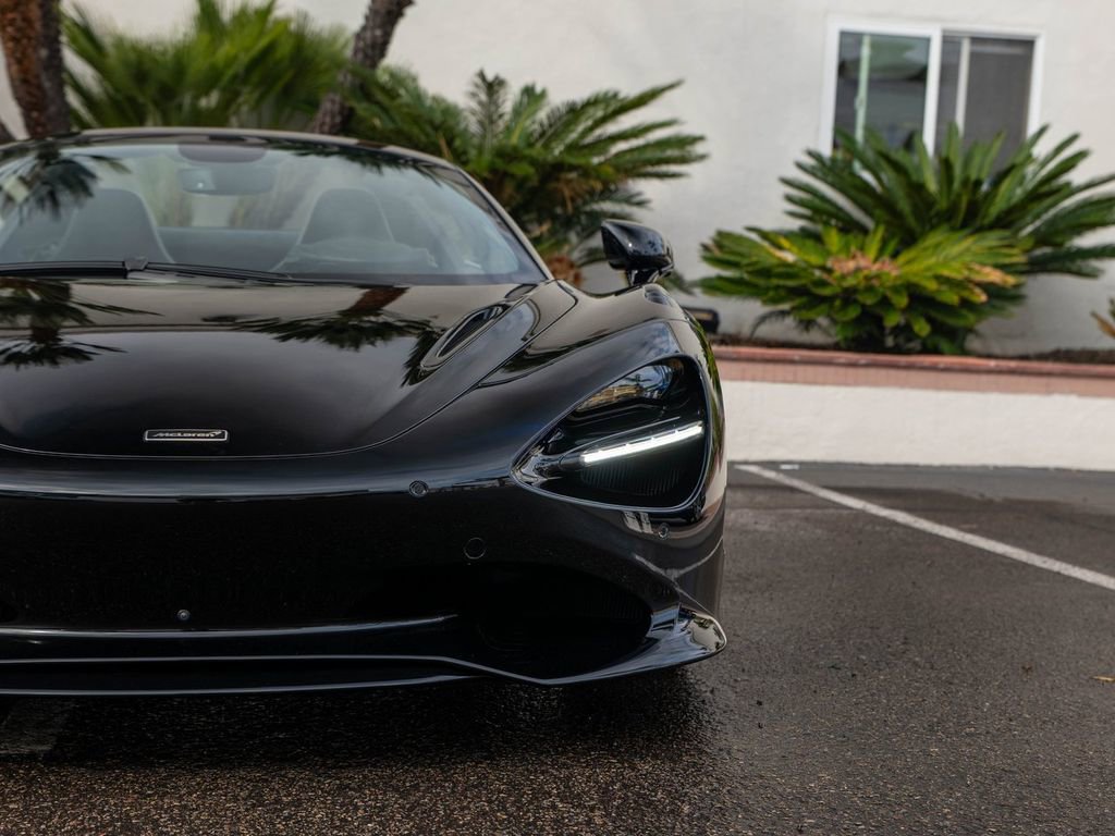 New 2026 McLaren 750S Spider RWD image 6