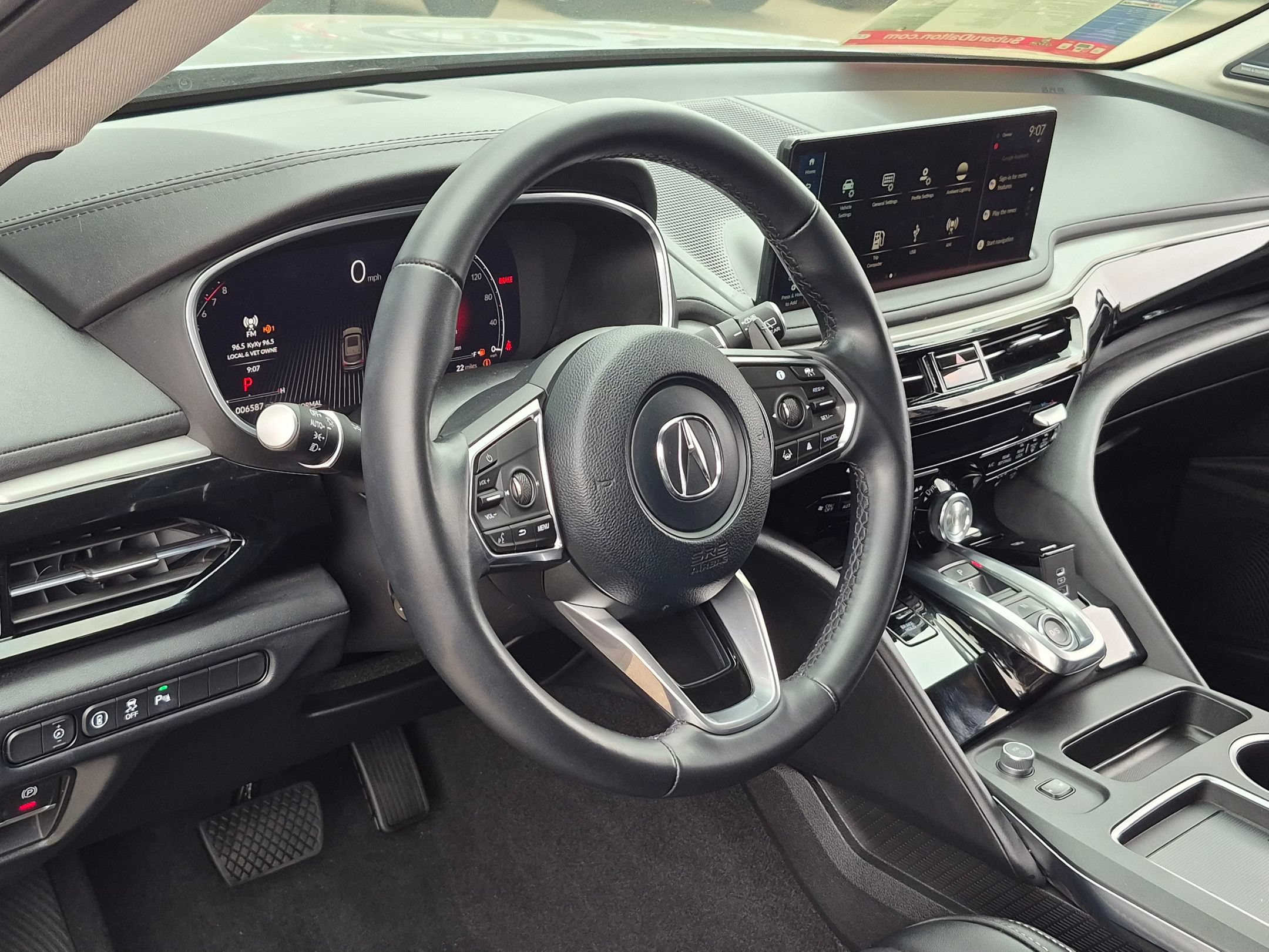 Used 2025 Acura MDX SH-AWD w/ Technology Package image 14