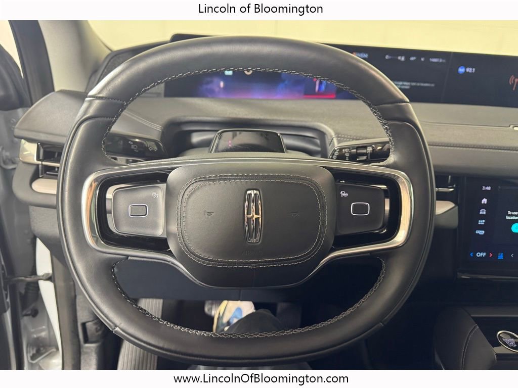 Used 2025 Lincoln Navigator L Reserve image 23