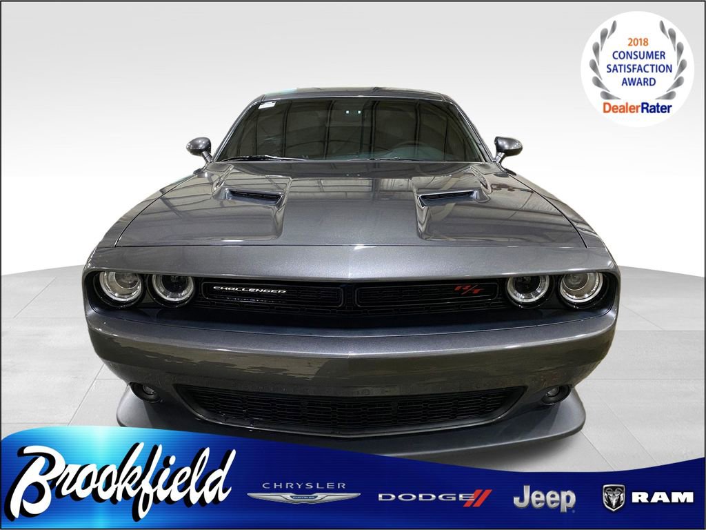 Used 2016 Dodge Challenger R/T Scat Pack w/ Leather Interior Group RWD image 2