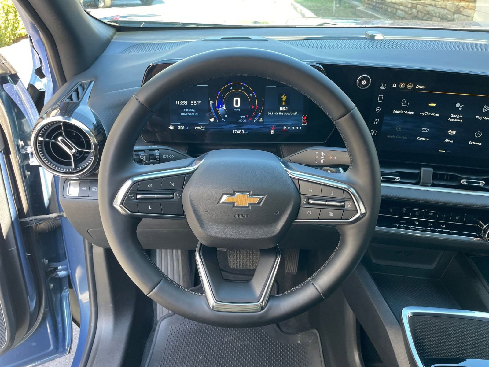 Used 2025 Chevrolet Equinox LT image 27