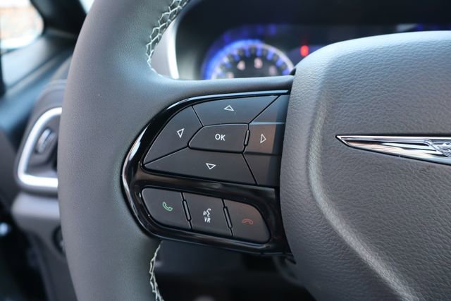 New 2026 Chrysler Pacifica Limited FWD image 18