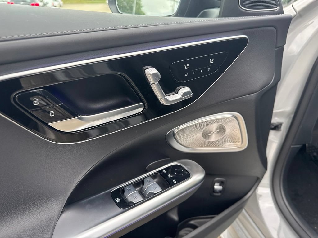 New 2026 Mercedes-Benz C 300 4MATIC Sedan image 11