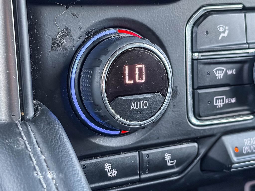 Used 2021 Chevrolet Tahoe Z71 image 28