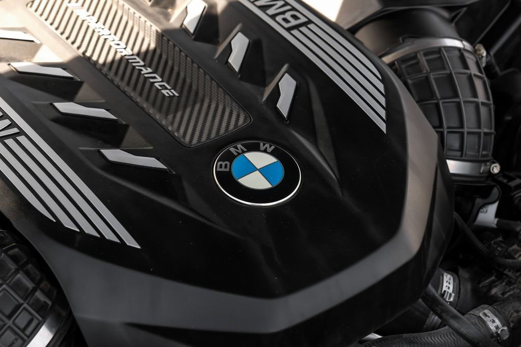 Used 2022 BMW X5 M50i w/ Executive Package image 61