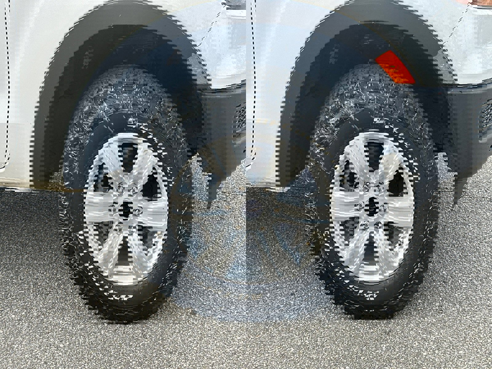 Used 2020 Ford Ranger XL w/ Equipment Group 101A Mid image 12