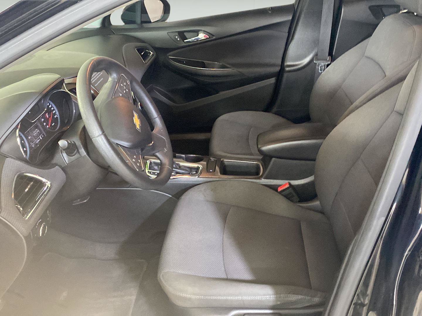 Used 2019 Chevrolet Cruze LT FWD image 12
