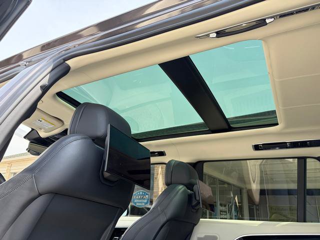 Used 2023 Land Rover Range Rover Long Wheelbase Autobiography AWD/4WD image 23