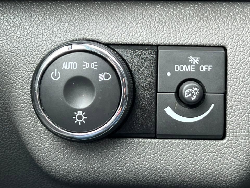 Used 2017 Chevrolet Traverse LS FWD image 16