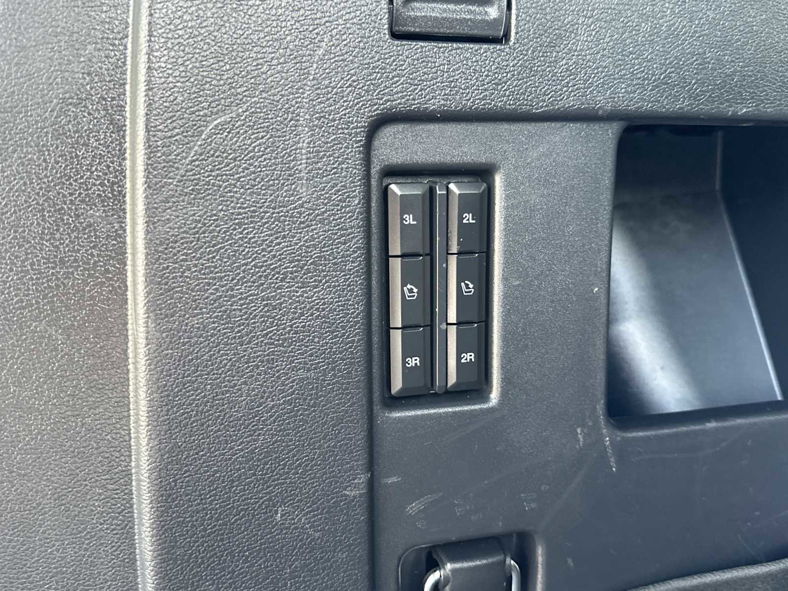 Used 2022 Ford Expedition Platinum image 24