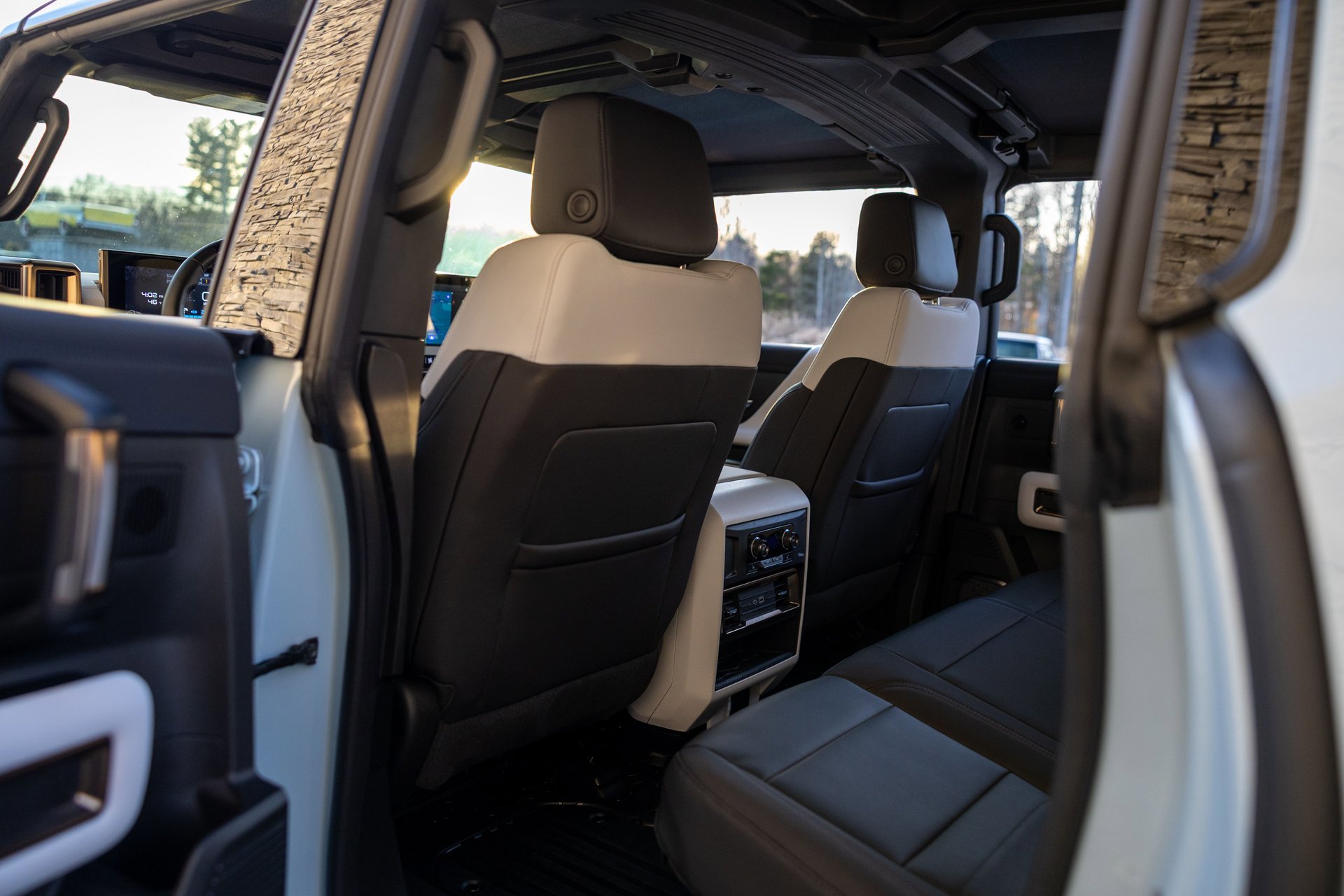 Used 2024 GMC Hummer EV 3X w/ Extreme Off-Road Package image 37