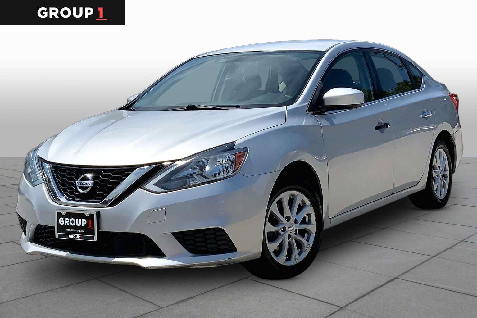 Used 2018 Nissan Sentra SV FWD image 1