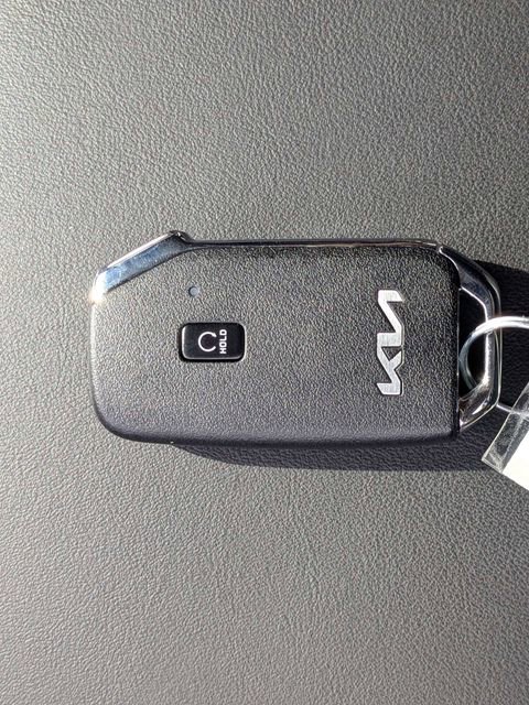 Used 2023 Kia Sorento SX AWD/4WD image 32