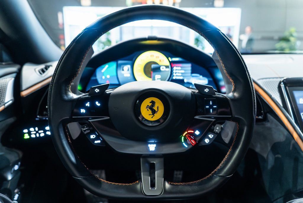 Certified 2022 Ferrari Roma image 5