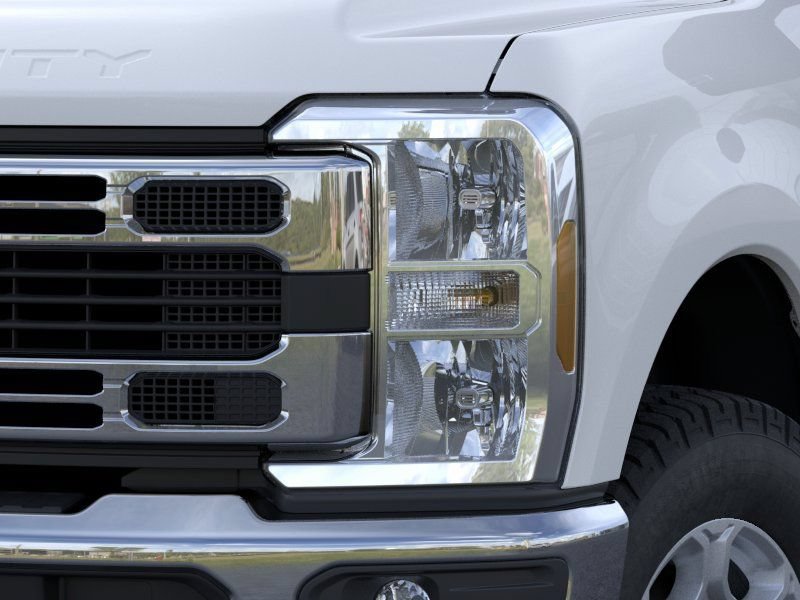 New 2026 Ford F350 XLT w/ FX4 Off-Road Package AWD/4WD image 18