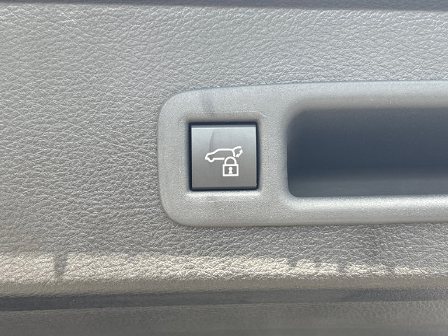 New 2026 Toyota Sienna XSE FWD image 11