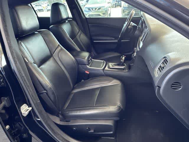 Used 2021 Dodge Charger SXT w/ Leather Interior Group RWD image 39