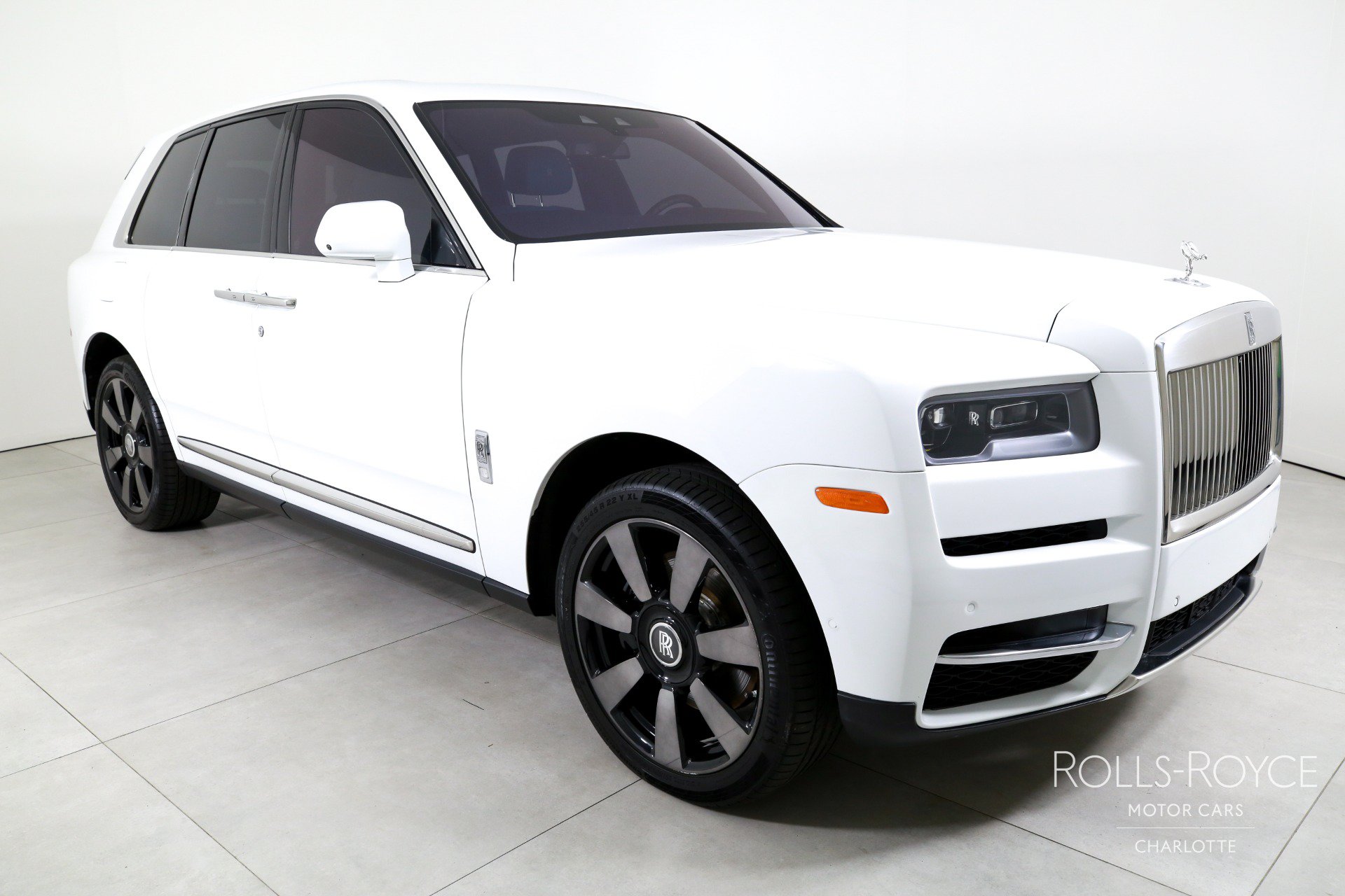 Certified 2024 Rolls-Royce Cullinan AWD/4WD image 6
