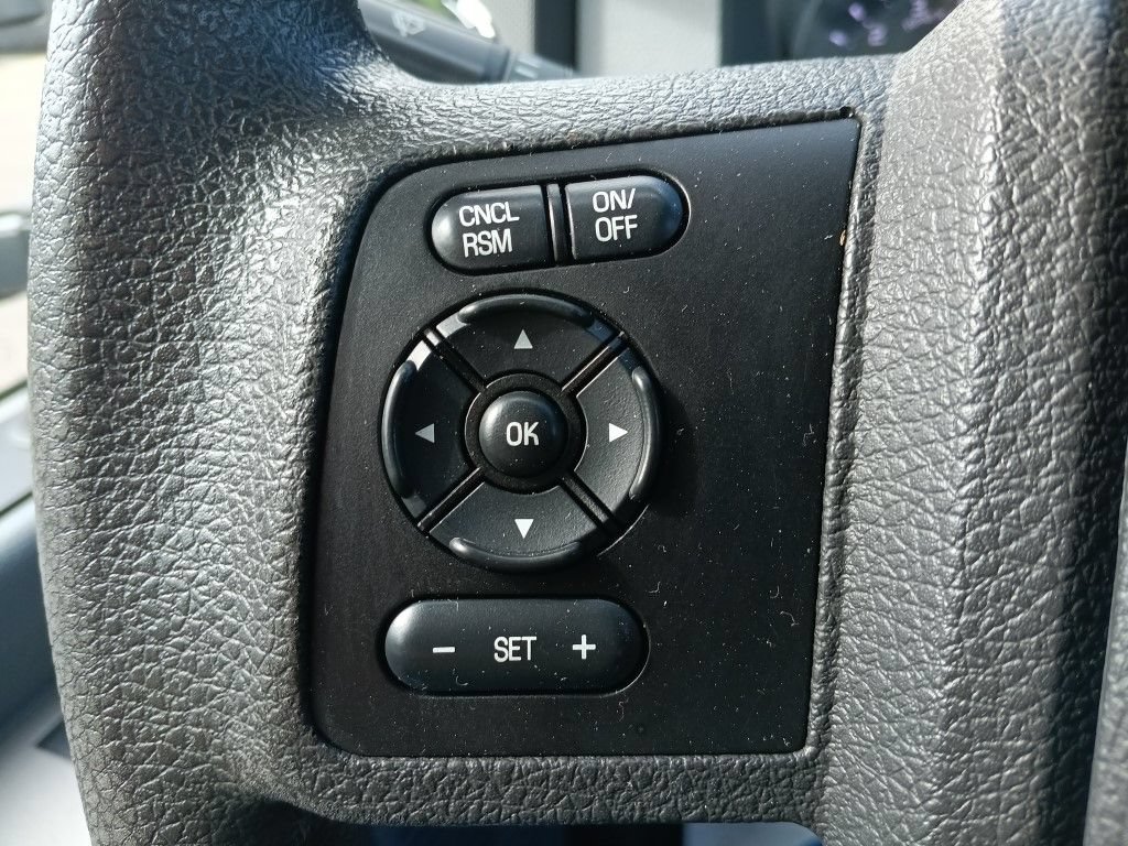 Used 2015 Ford F250 XLT w/ XLT Value Package AWD/4WD image 3